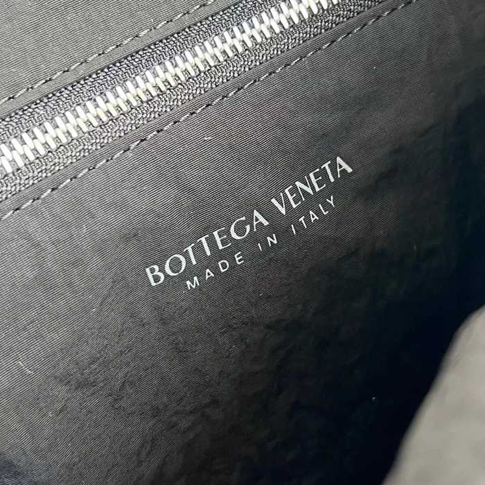 BOTTEGA VENETA BV 776524 柔らか牛皮編みハンドバッグ ポスティーノ サイズ:30x22x11.5cm