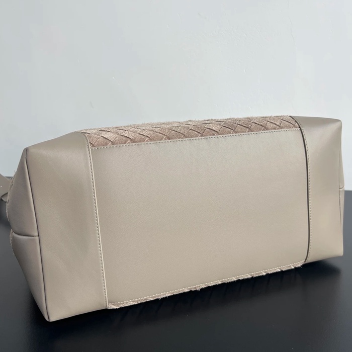 BOTTEGA VENETA BV 827066 メタルノットハンドバッグ アンディアーモ サイズ:43x39x20cm