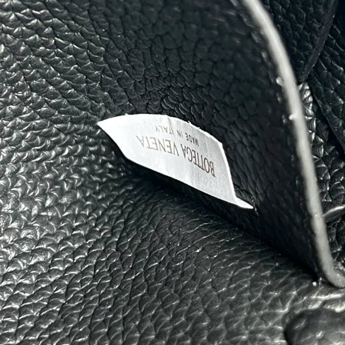 BOTTEGA VENETA BV 805745 新作編みカメラバッグ ディアゴ サイズ:18x12cm