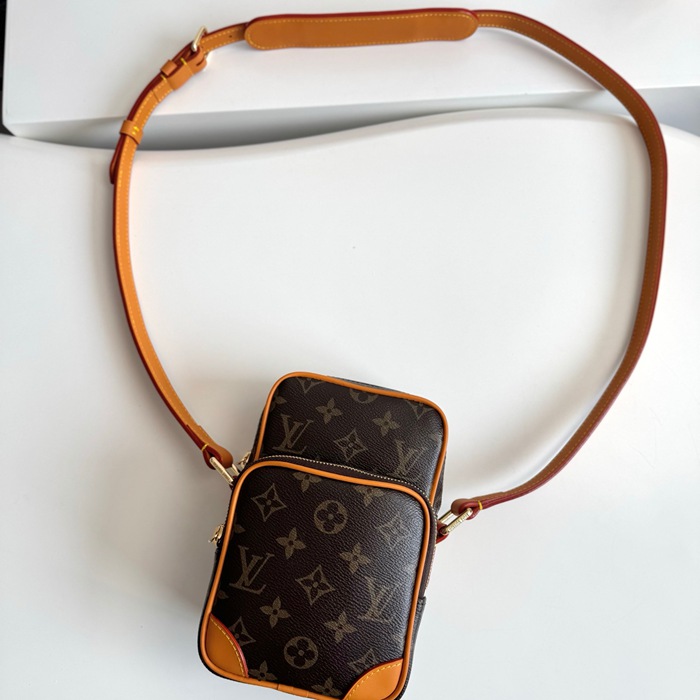 LOUIS VUITTON M14014 アマゾーヌ 斜め掛け サイズ:20x13.5cm