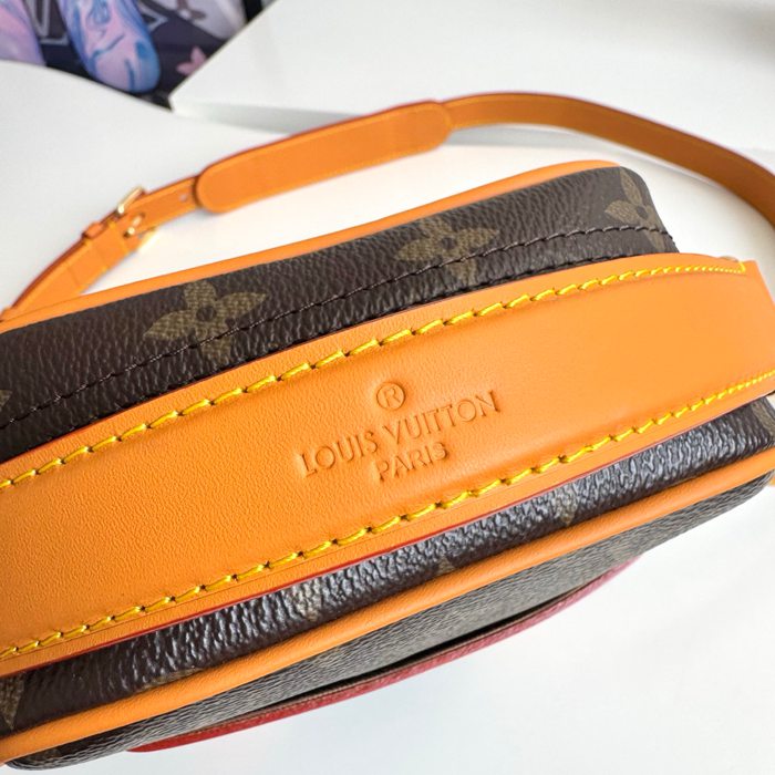 LOUIS VUITTON M14013 ダニューブ 斜め掛け サイズ:21x16cm