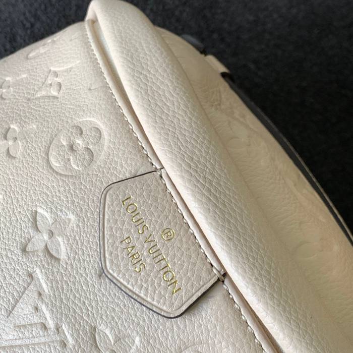 LOUIS VUITTON M44836 バンバッグ 胸バッグ サイズ:37x20x14cm