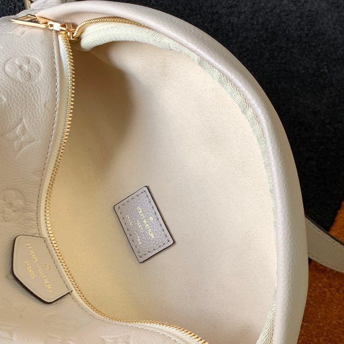 LOUIS VUITTON M44836 バンバッグ 胸バッグ サイズ:37x20x14cm
