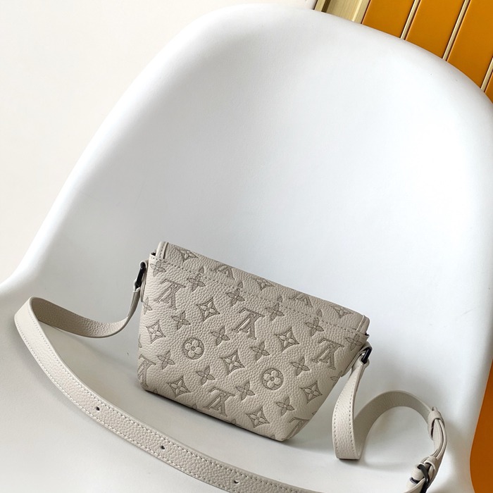 LOUIS VUITTON M14794 パルス ミニハンドバッグ サイズ:22.5x16cm