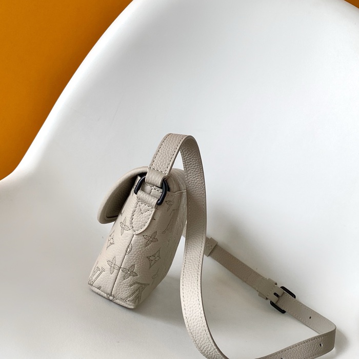 LOUIS VUITTON M14794 パルス ミニハンドバッグ サイズ:22.5x16cm