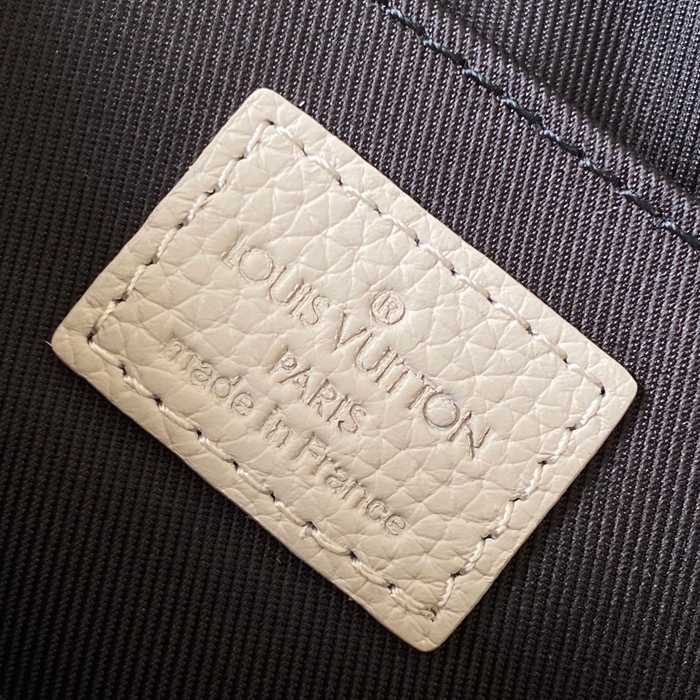 LOUIS VUITTON M14794 パルス ミニハンドバッグ サイズ:22.5x16cm
