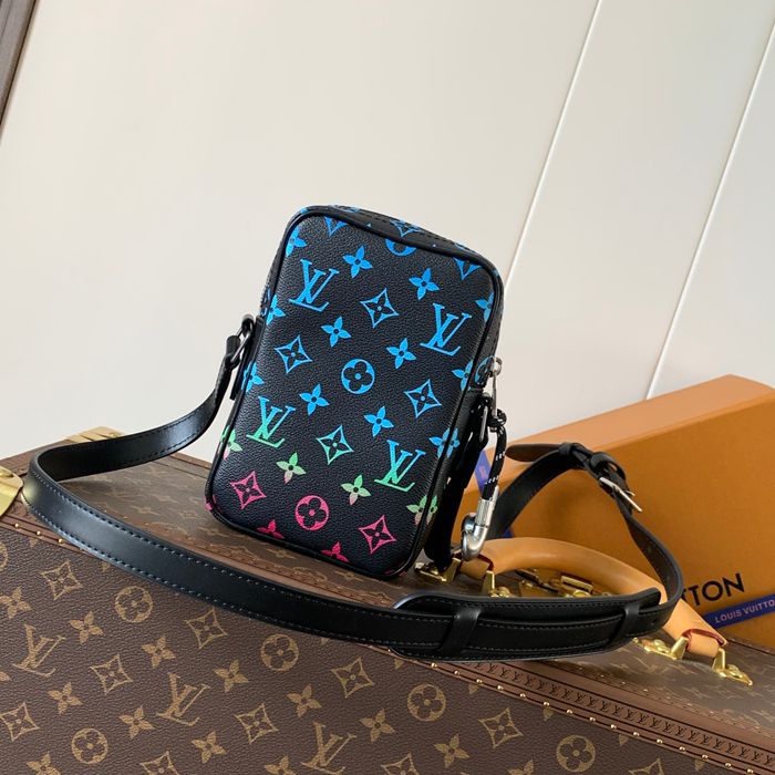 LOUIS VUITTON M13898 アマゾーヌ 斜め掛け サイズ:20x13.5cm