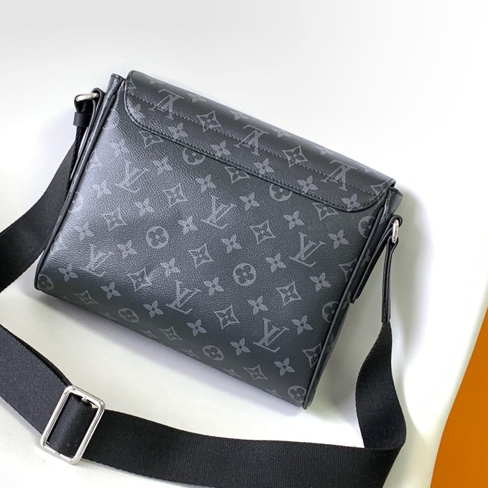 LOUIS VUITTON M44000 ディストリクト ハンドバッグ サイズ:25x22cm