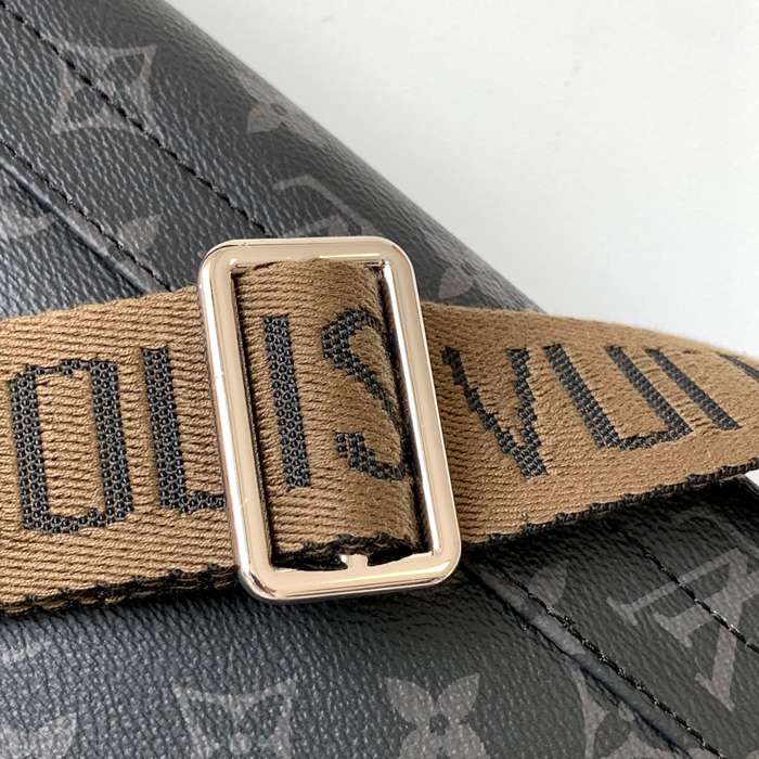 LOUIS VUITTON M45627 ディストリクト メッセンジャー サイズ:25x22cm