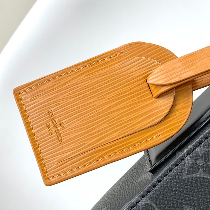 LOUIS VUITTON M45627 ディストリクト メッセンジャー サイズ:25x22cm