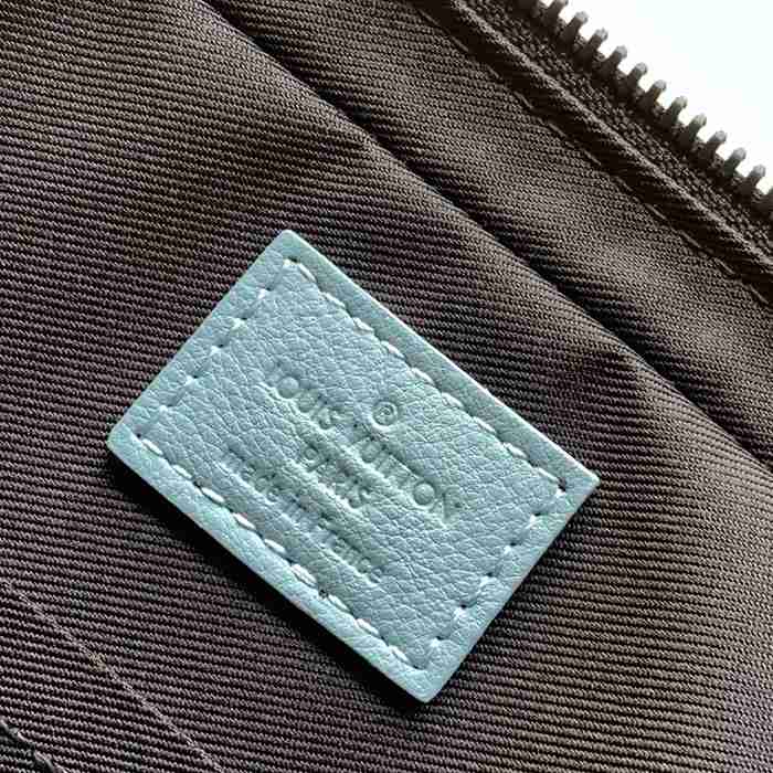 LOUIS VUITTON M14781 トリオ メッセンジャー サイズ:25x18.5cm