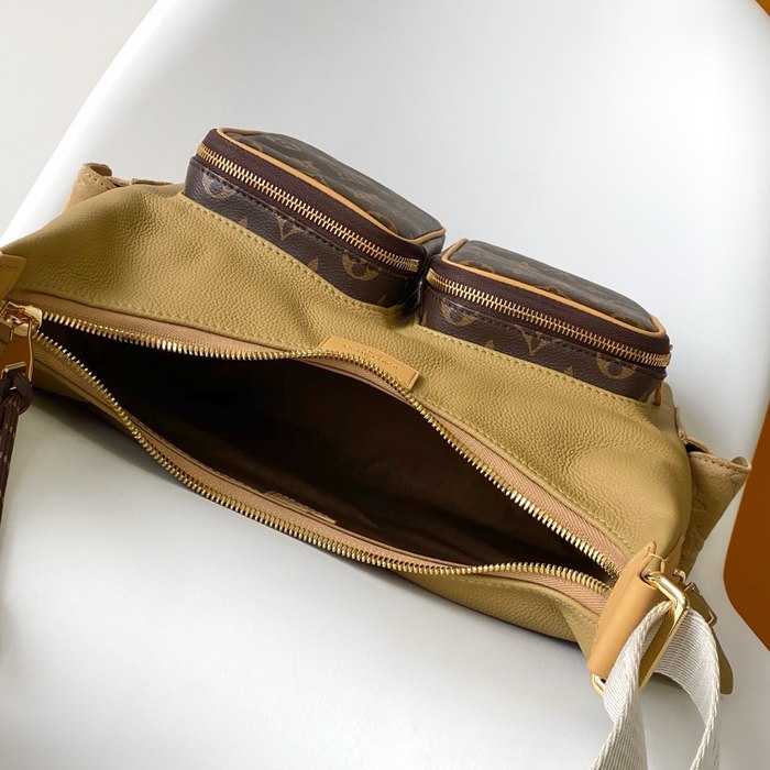 LOUIS VUITTON M12697 モノグラムダブルポケット斜め掛け サイズ:31x30x10.8cm