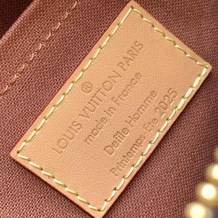 LOUIS VUITTON M15428 キープオール25 サイズ:25x15x11cm