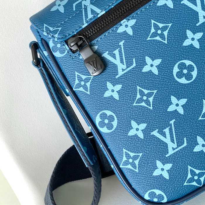 LOUIS VUITTON M23785 ディストリクト メッセンジャー サイズ:26x20cm