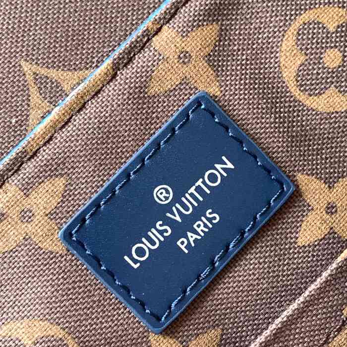 LOUIS VUITTON M23785 ディストリクト メッセンジャー サイズ:26x20cm