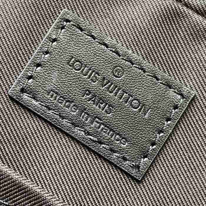 LOUIS VUITTON M69443 トリオ メッセンジャー サイズ:25x18.5cm
