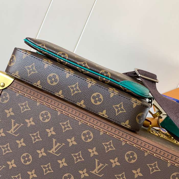 LOUIS VUITTON M12766 トリオ メッセンジャー サイズ:25x18.5cm