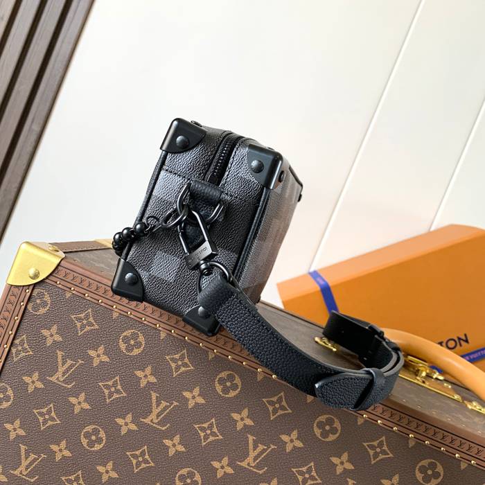 LOUIS VUITTON M14922 ミニソフトトランク サイズ:18.5x13cm