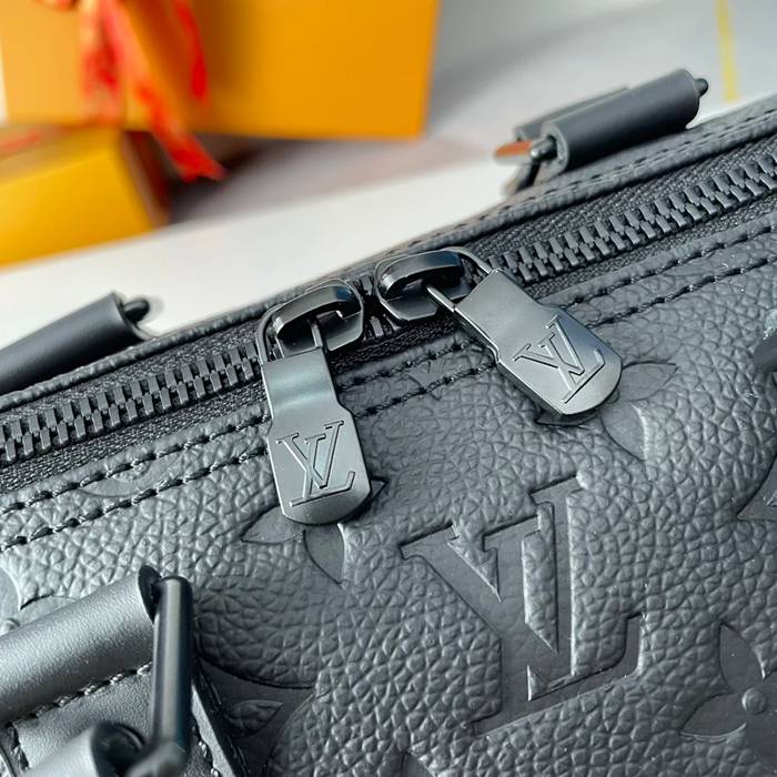 LOUIS VUITTON M22765 キープオール35 サイズ:34x21x16cm