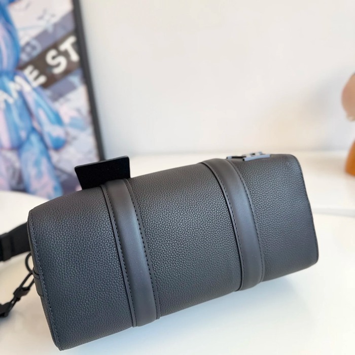 LOUIS VUITTON M59255 シティキープオール サイズ:27x17x13cm