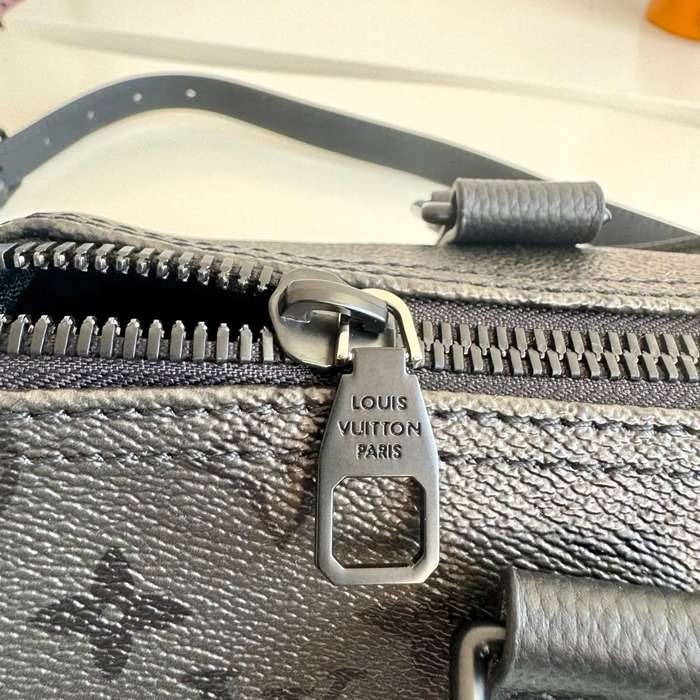 LOUIS VUITTON M28369 キープオール25 サイズ:25x15x11cm