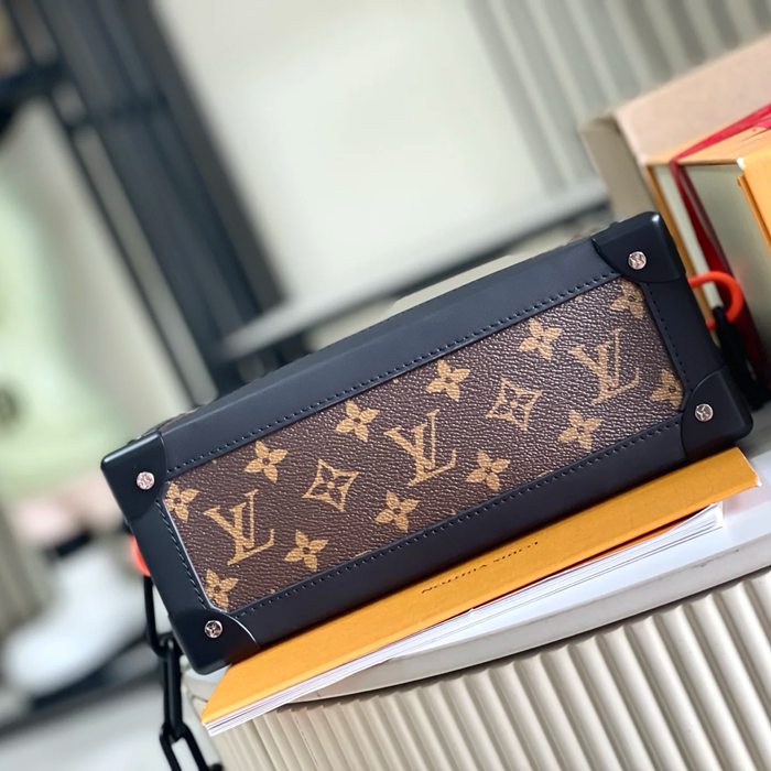 LOUIS VUITTON M44478 イタリアA級レザー斜め掛け サイズ:25x18x10cm