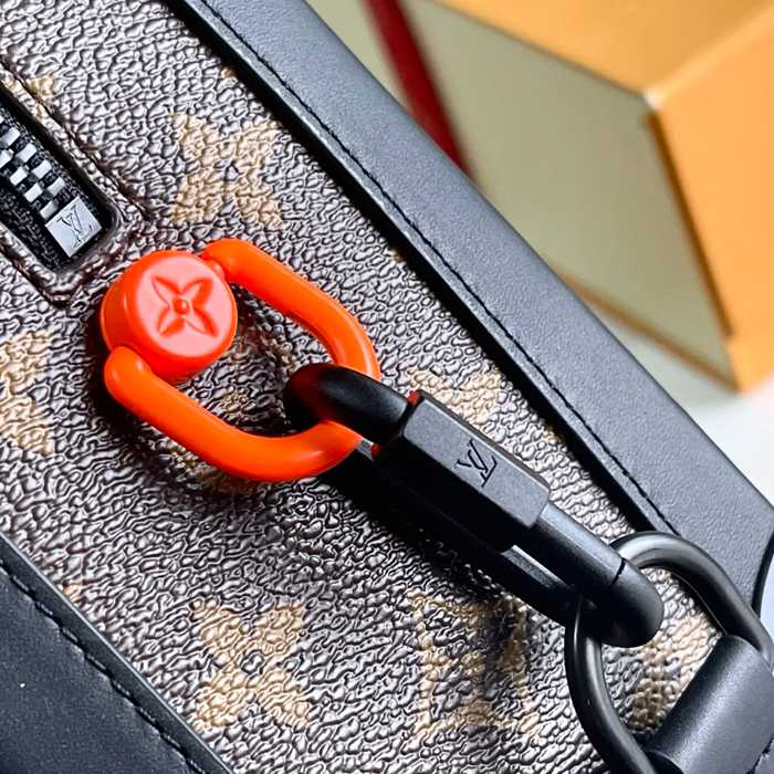 LOUIS VUITTON M44478 イタリアA級レザー斜め掛け サイズ:25x18x10cm