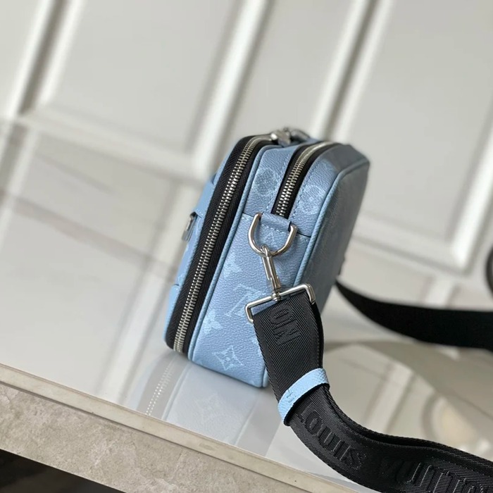 LOUIS VUITTON M14073 アルファ メッセンジャー サイズ:24x16cm