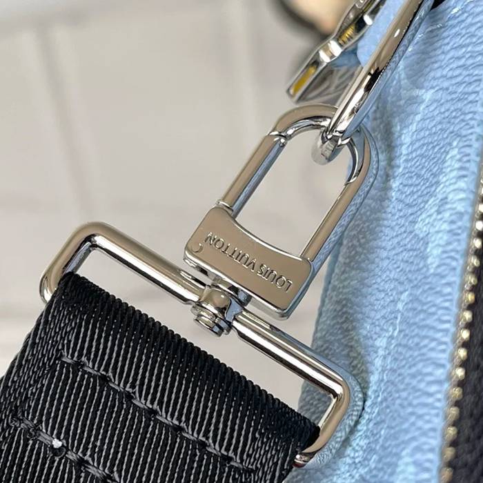 LOUIS VUITTON M14073 アルファ メッセンジャー サイズ:24x16cm