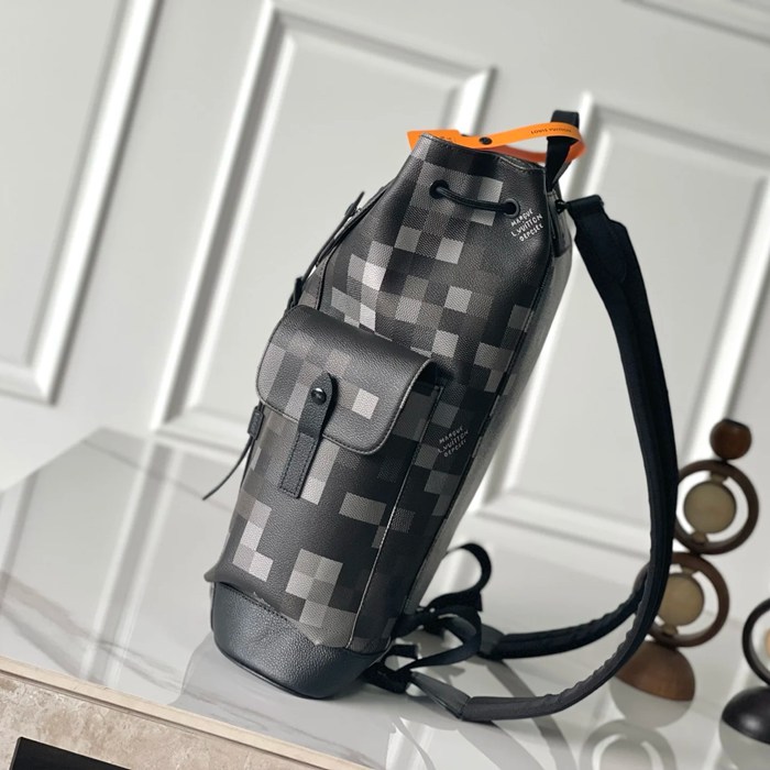 LOUIS VUITTON M14952 クリストファー リュック サイズ:44x38x12.5cm