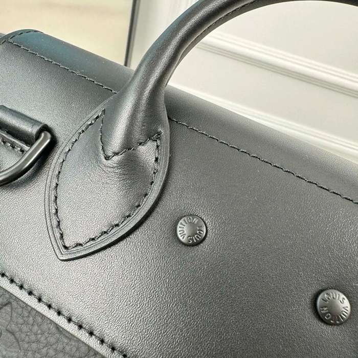 LOUIS VUITTON M24436 キャンバスメッセンジャー スチーマー 小 サイズ:25x19cm