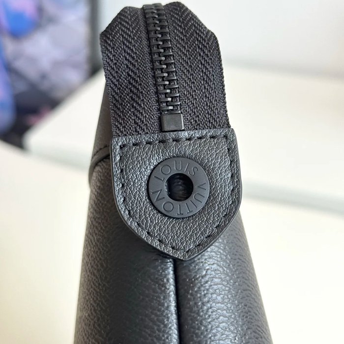 LOUIS VUITTON M26741 コーティングキャンバスハンドバッグ サイズ:30x21x7.5cm