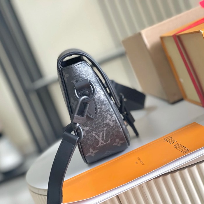 LOUIS VUITTON M12519 特級オールスチール金具斜め掛け サイズ:20x17cm