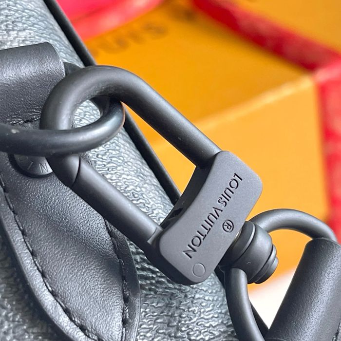 LOUIS VUITTON M12519 特級オールスチール金具斜め掛け サイズ:20x17cm