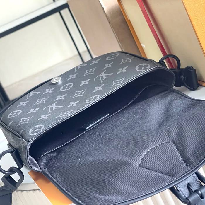 LOUIS VUITTON M12519 特級オールスチール金具斜め掛け サイズ:20x17cm
