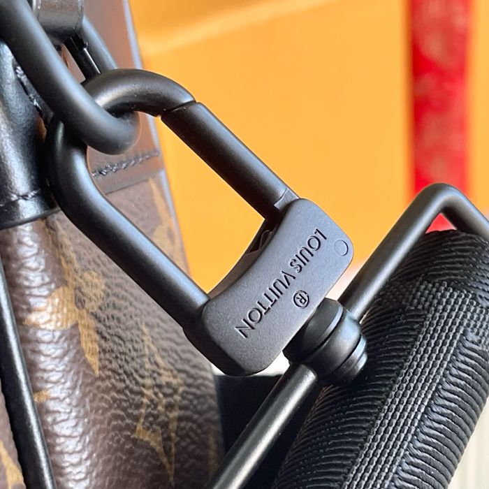 LOUIS VUITTON M45806 特級オールスチール金具斜め掛け サイズ:22x18cm