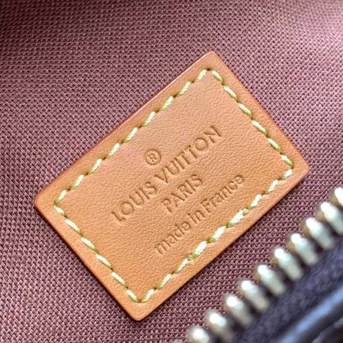 LOUIS VUITTON M14019 牛皮革ウエストバッグ ラッシュ サイズ:30x15cm