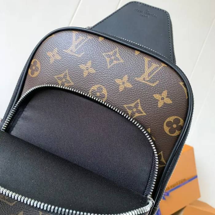 LOUIS VUITTON M46327 キャンバスショルダー アベニュー サイズ:31x20cm