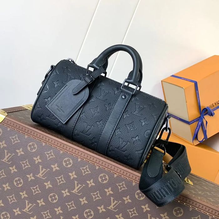 LOUIS VUITTON M20900 牛皮革ハンドバッグ キープオール サイズ:25x15x11cm