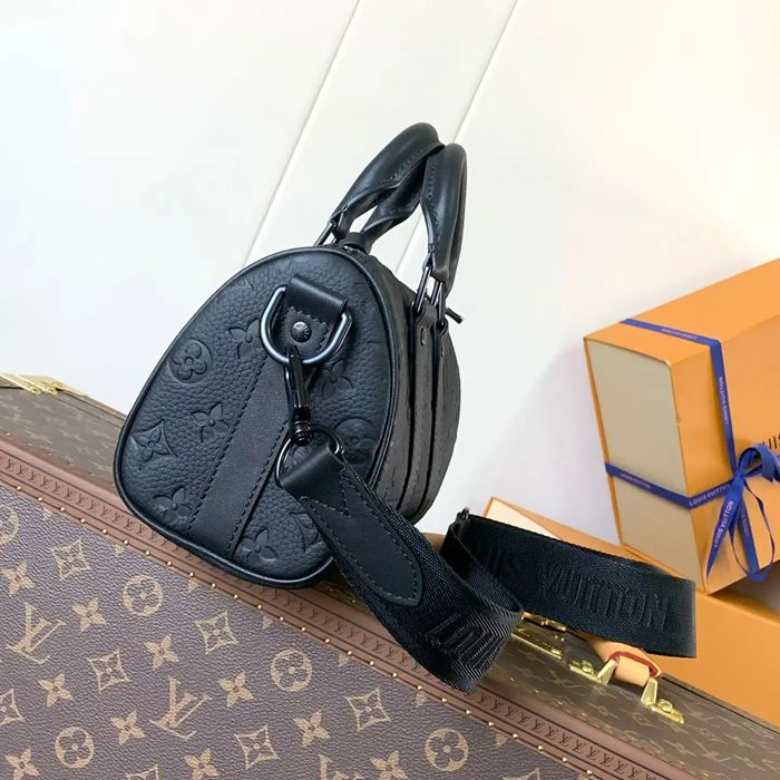 LOUIS VUITTON M20900 牛皮革ハンドバッグ キープオール サイズ:25x15x11cm