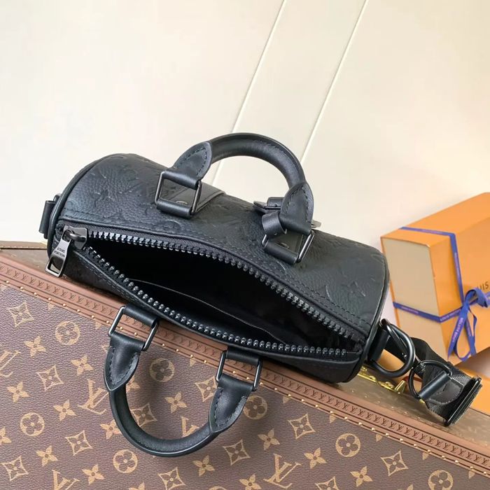 LOUIS VUITTON M20900 牛皮革ハンドバッグ キープオール サイズ:25x15x11cm