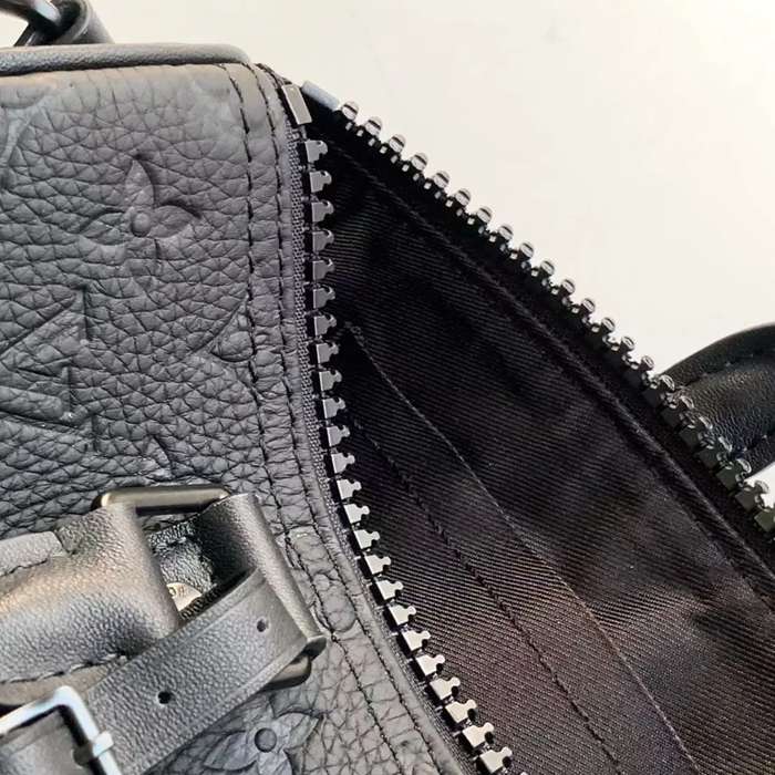 LOUIS VUITTON M20900 牛皮革ハンドバッグ キープオール サイズ:25x15x11cm
