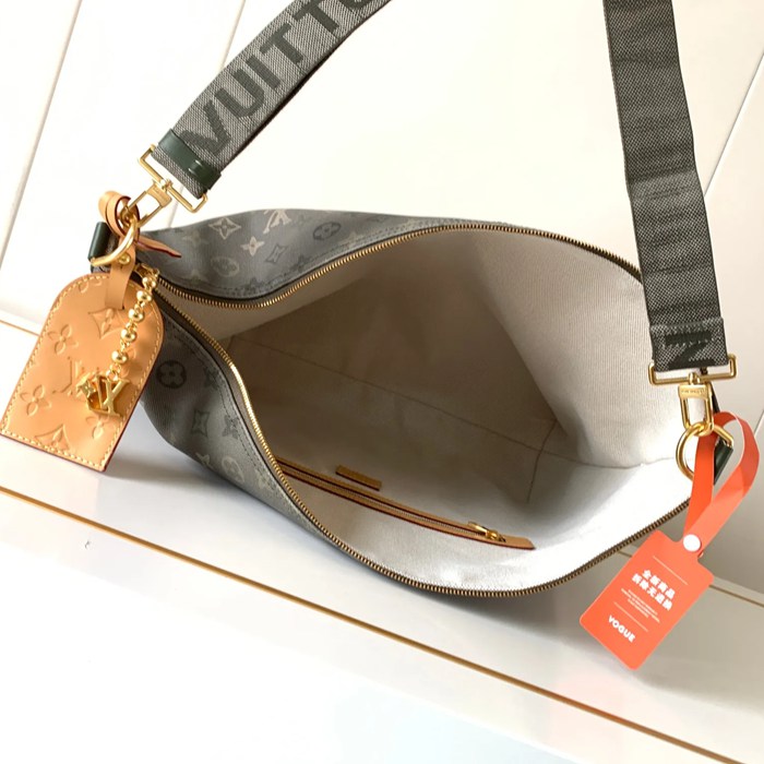 LOUIS VUITTON M27181 メティス 斜め掛け オリーブグリーン サイズ:48x36x12cm