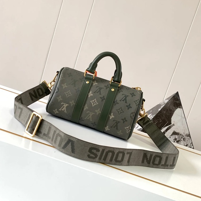 LOUIS VUITTON M26930 キープオール25 オリーブグリーン サイズ:25x15x11cm