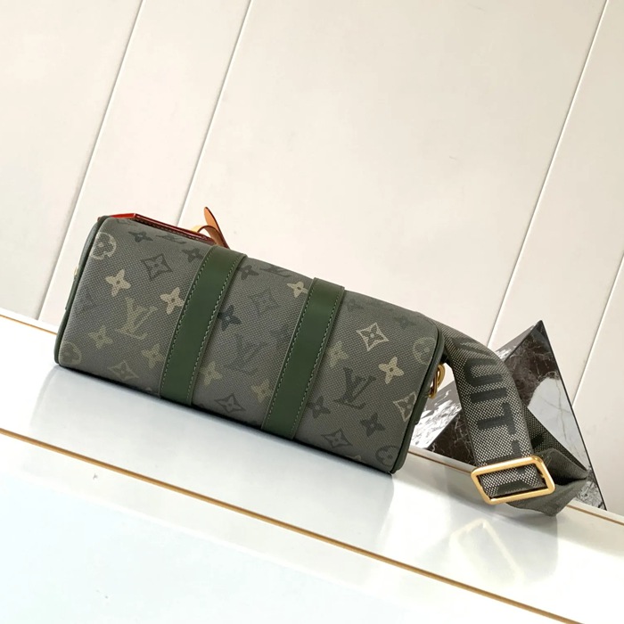 LOUIS VUITTON M26930 キープオール25 オリーブグリーン サイズ:25x15x11cm