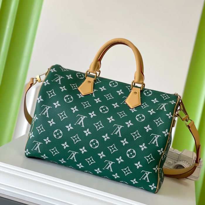 LOUIS VUITTON M24417 スピーディーP9 オールレザーまくらバッグ 緑 サイズ:40x26x23cm