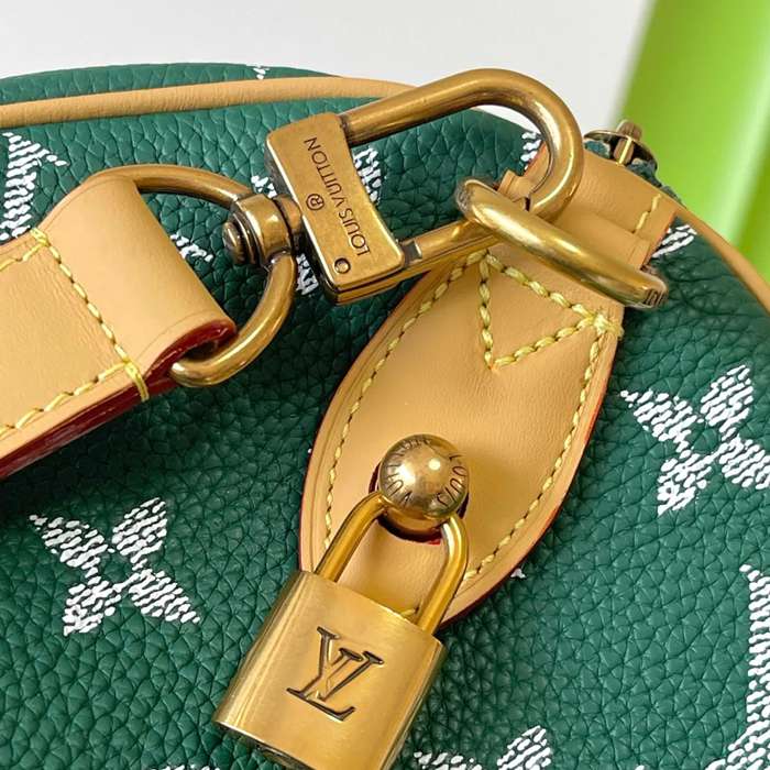 LOUIS VUITTON M24417 スピーディーP9 オールレザーまくらバッグ 緑 サイズ:40x26x23cm