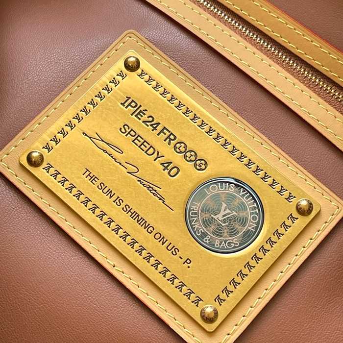 LOUIS VUITTON M24417 スピーディーP9 オールレザーまくらバッグ 緑 サイズ:40x26x23cm