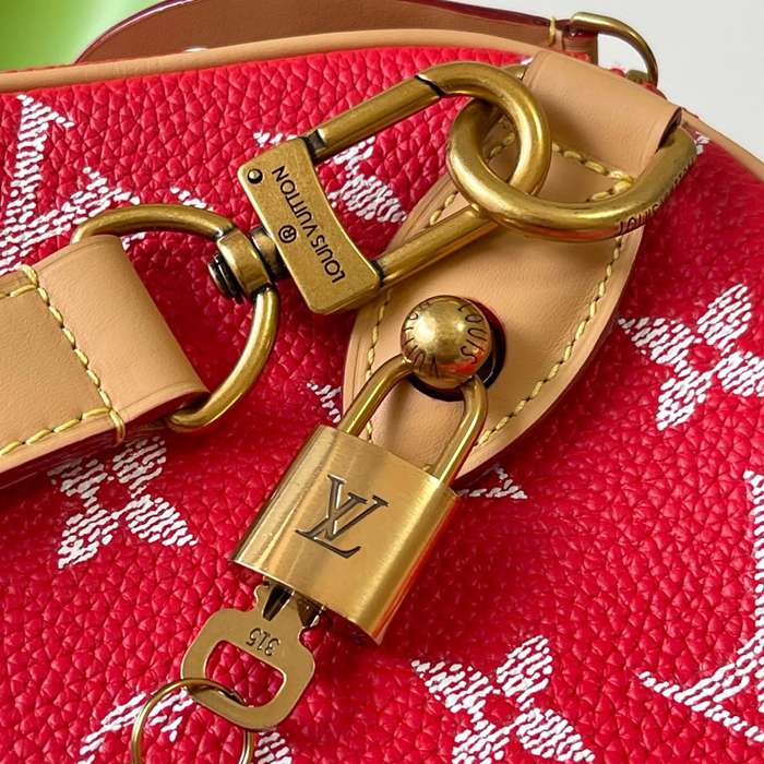 LOUIS VUITTON M24420 スピーディーP9 オールレザーまくらバッグ サイズ:40x26x23cm