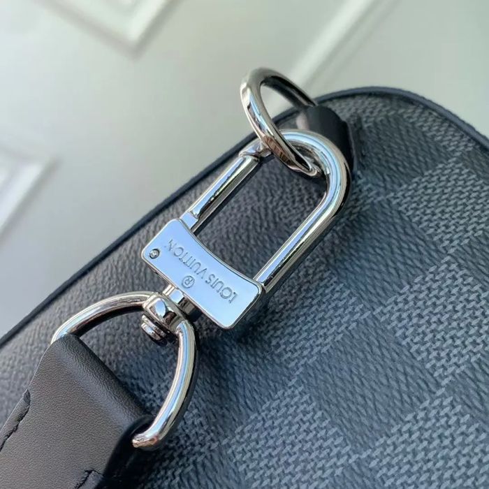 LOUIS VUITTON M28318 グラファイトショルダー アベニュー サイズ:31x20cm